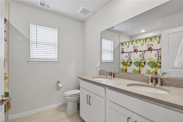 200 Saint Andrews, Smithfield, VA 23430