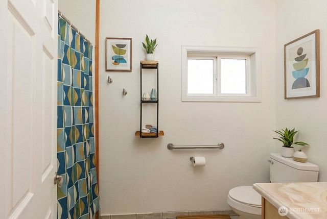 2609 Perry Avenue, Bremerton, WA 98310