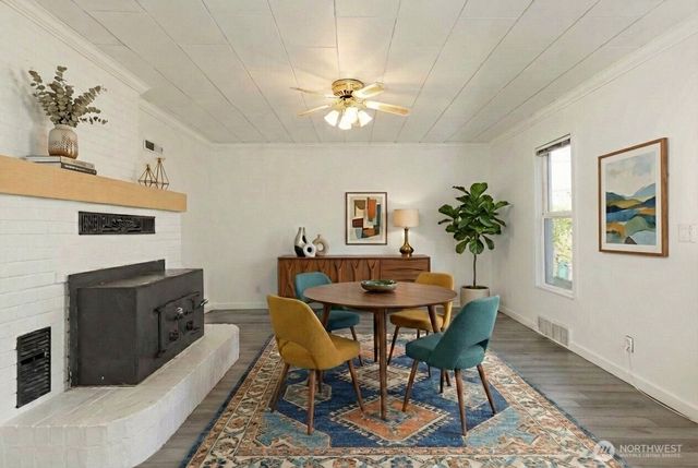 2609 Perry Avenue, Bremerton, WA 98310