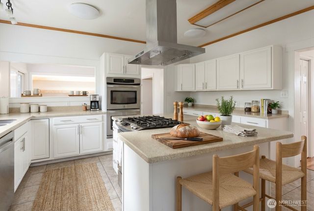 2609 Perry Avenue, Bremerton, WA 98310