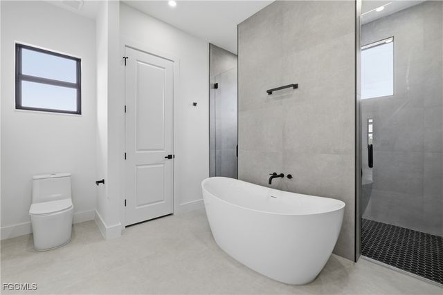 3412 NE 21st PL, Cape Coral, FL 33909