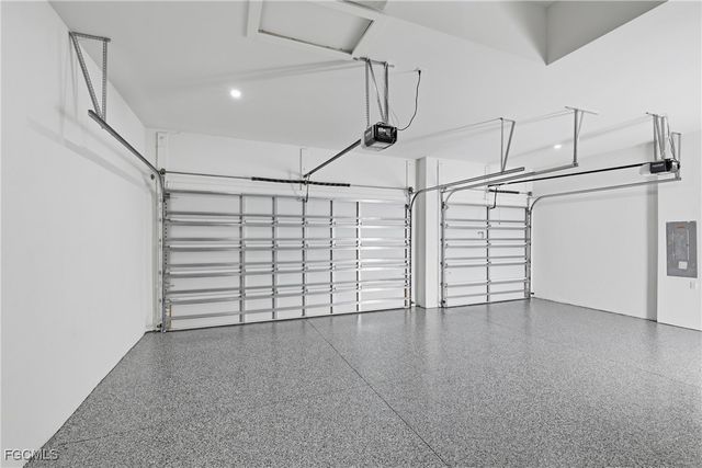 3412 NE 21st PL, Cape Coral, FL 33909