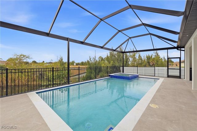 3412 NE 21st PL, Cape Coral, FL 33909