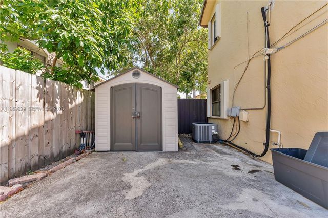 9646 SW 151st Ave 1, Miami, FL 33196