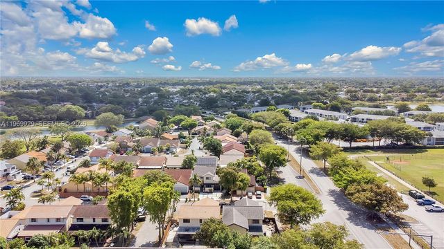 9646 SW 151st Ave 1, Miami, FL 33196