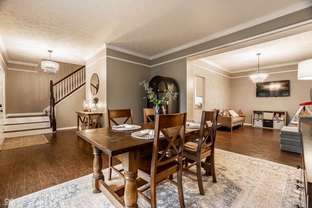 9091 Iris Lane, Zionsville, IN 46077