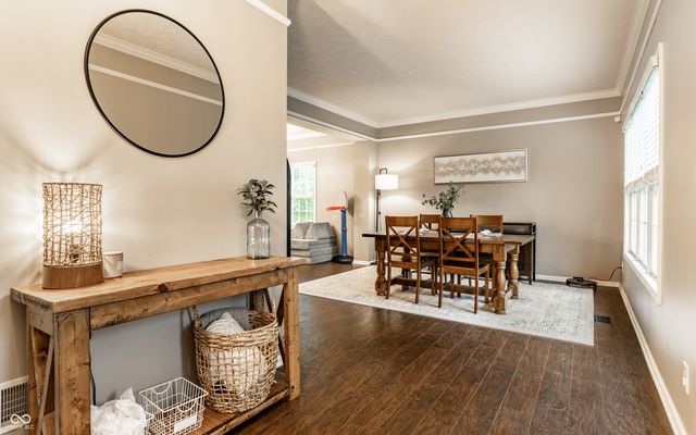 9091 Iris Lane, Zionsville, IN 46077