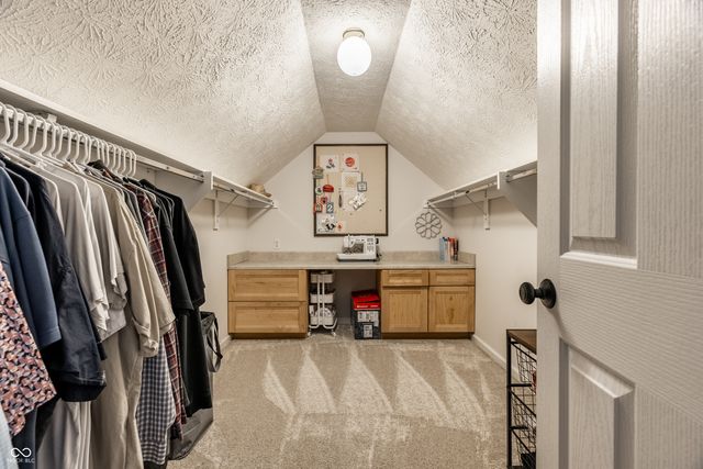 9091 Iris Lane, Zionsville, IN 46077