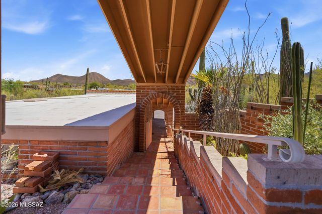 1977 N Placita La Zarca, Tucson, AZ 85745