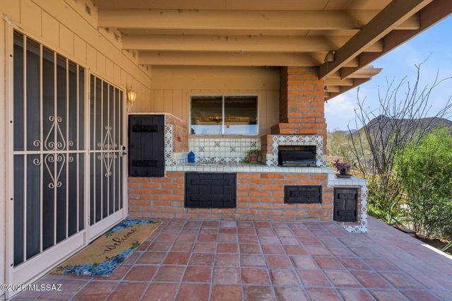 1977 N Placita La Zarca, Tucson, AZ 85745