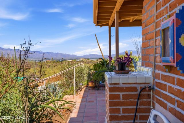 1977 N Placita La Zarca, Tucson, AZ 85745