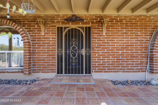 1977 N Placita La Zarca, Tucson, AZ 85745