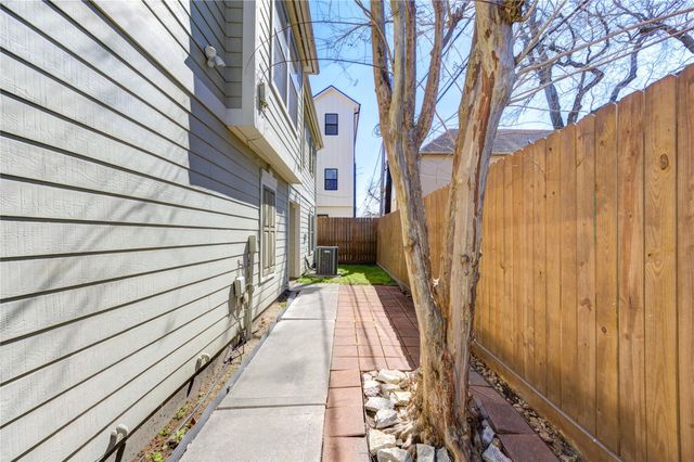 1838 Wheeler Street, Houston, TX 77004