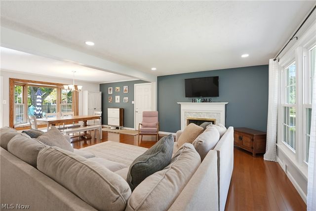 594 Megglen Avenue, Akron, OH 44303