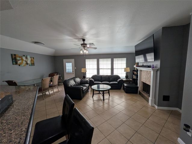 714 N Vista Drive, Houston, TX 77073