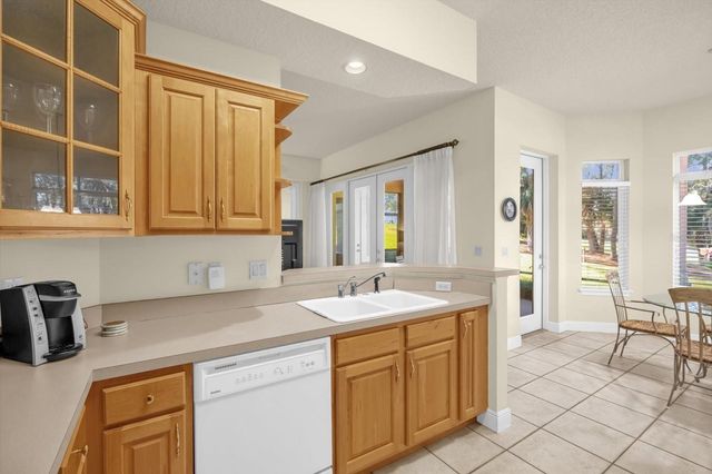 202 CAMINO REAL BOULEVARD 202, Howey In The Hills, FL 34737