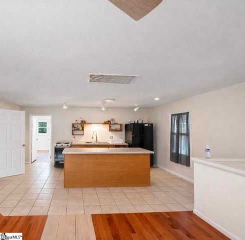 4124 Sc-414 Highway, Landrum, SC 29651