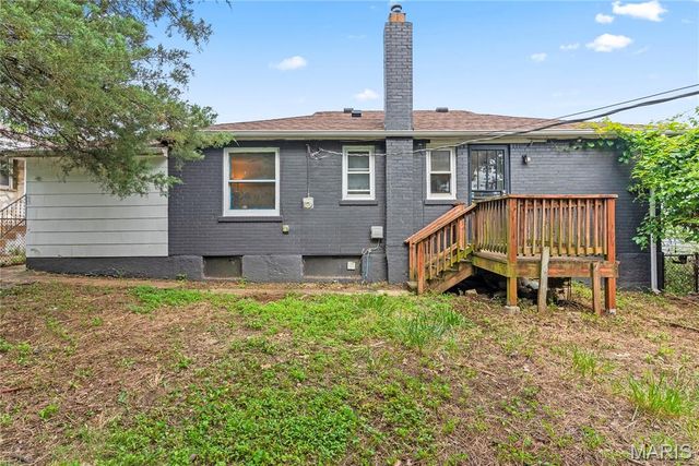 1937 N Hanley Road, St Louis, MO 63114