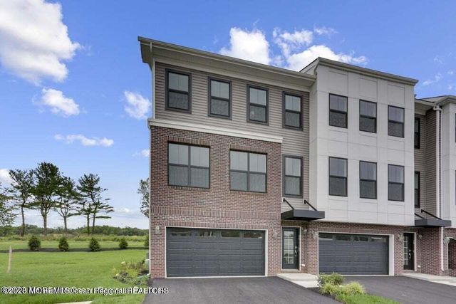48 Kelly Way, Tinton Falls, NJ 07724