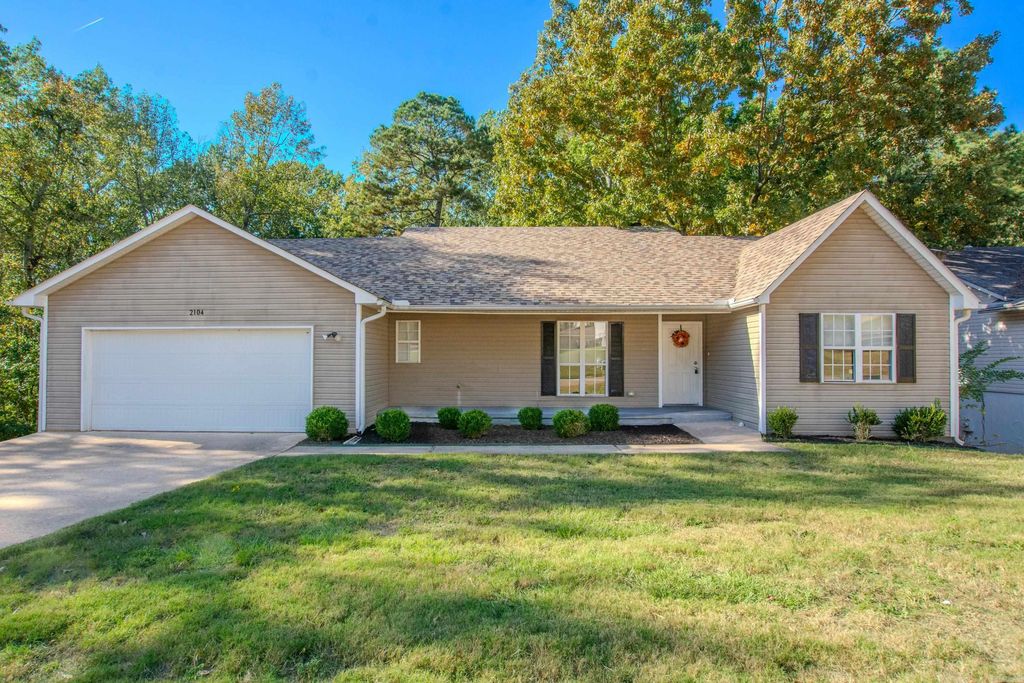 2104 Cherry Crossing, Benton, AR 72015