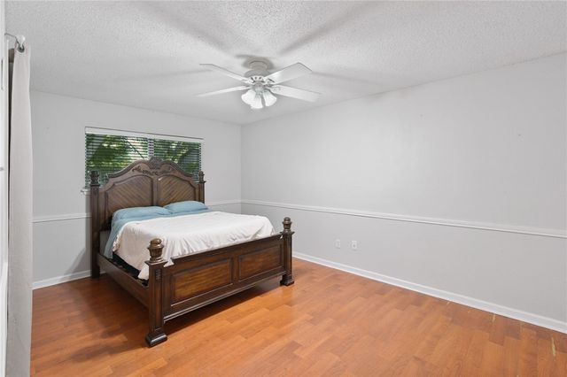 1809 Live Oak Dr, Portland, TX 78374