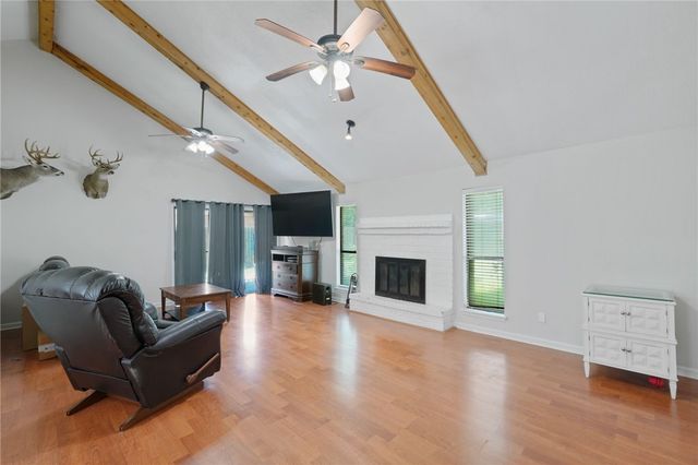 1809 Live Oak Dr, Portland, TX 78374