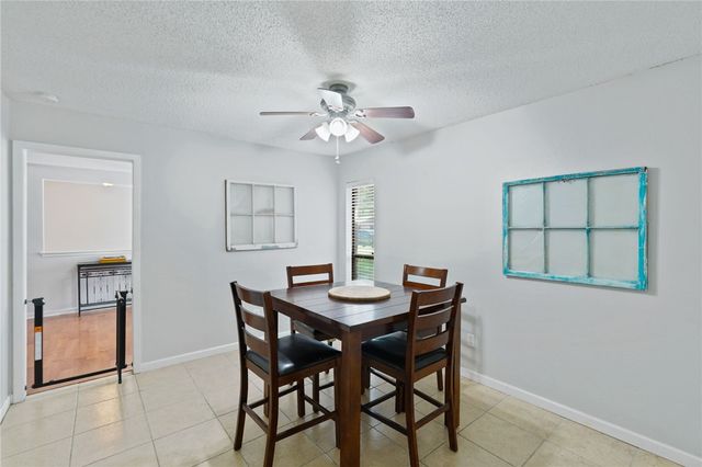 1809 Live Oak Dr, Portland, TX 78374