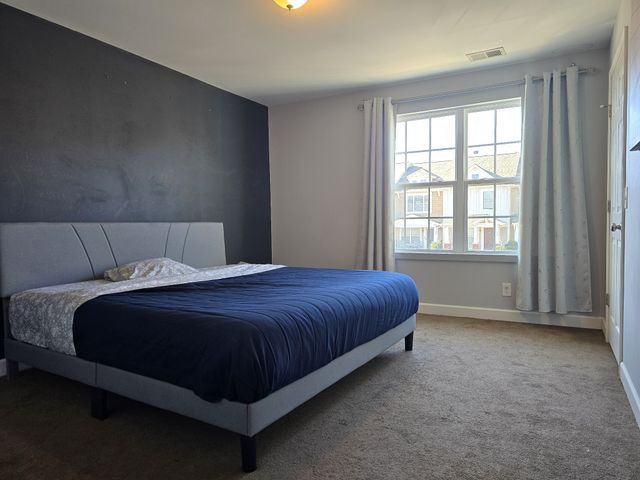 610 Bradburn Village Cir, Antioch, TN 37013