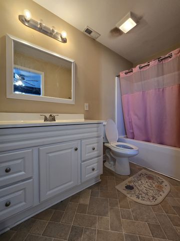 610 Bradburn Village Cir, Antioch, TN 37013