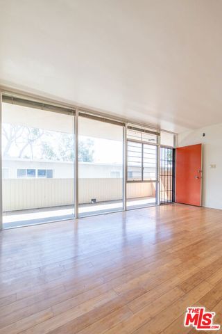 2352 Duane Street, Los Angeles, CA 90039