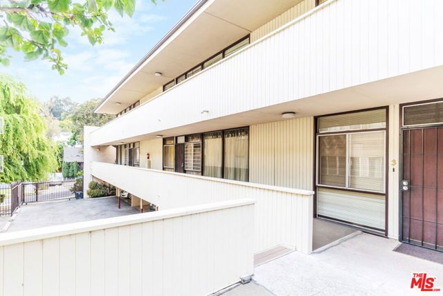 2352 Duane Street, Los Angeles, CA 90039