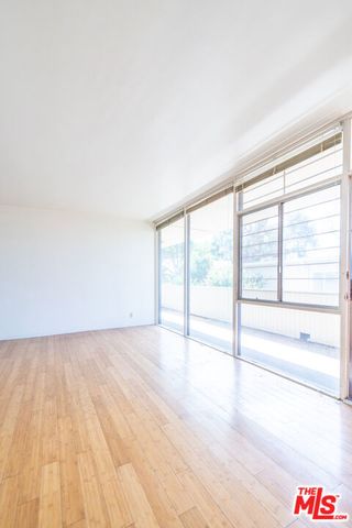 2352 Duane Street, Los Angeles, CA 90039