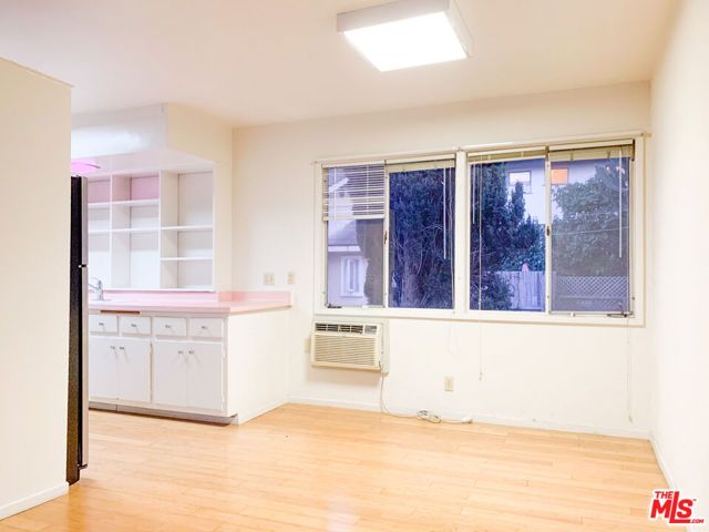 2352 Duane Street, Los Angeles, CA 90039