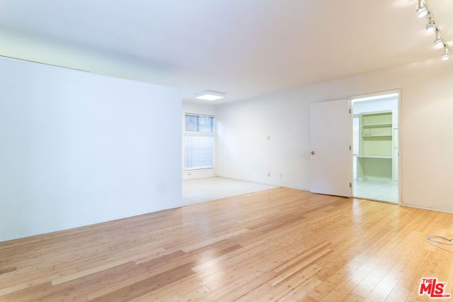 2352 Duane Street, Los Angeles, CA 90039