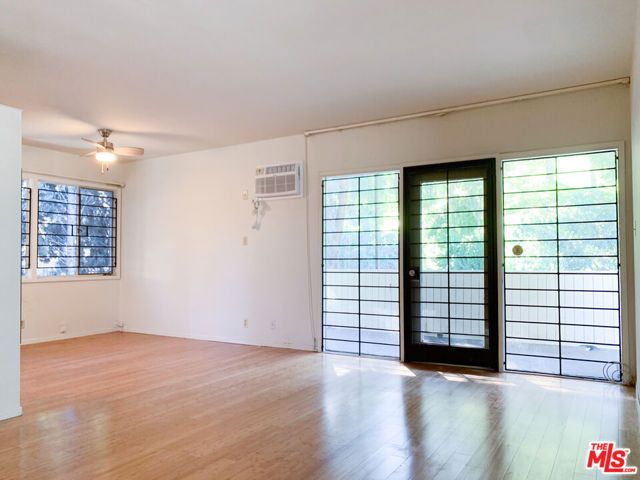 2352 Duane Street, Los Angeles, CA 90039