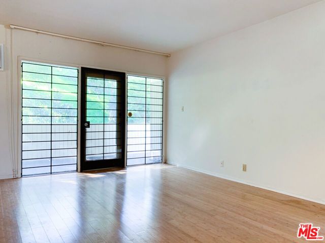 2352 Duane Street, Los Angeles, CA 90039