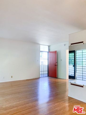 2352 Duane Street, Los Angeles, CA 90039