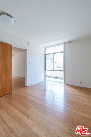 2352 Duane Street, Los Angeles, CA 90039