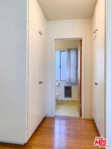 2352 Duane Street, Los Angeles, CA 90039