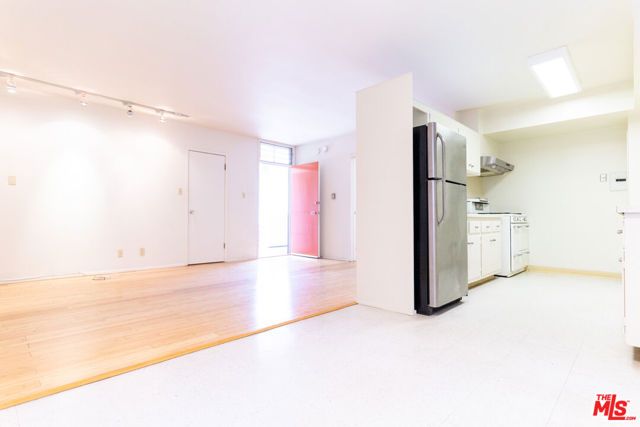 2352 Duane Street, Los Angeles, CA 90039
