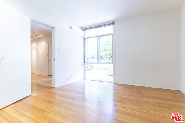 2352 Duane Street, Los Angeles, CA 90039