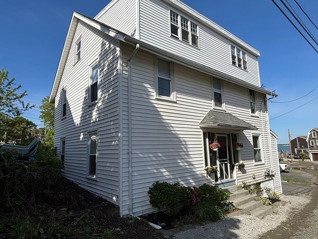 19 Brinsley St, Quincy, MA 02169