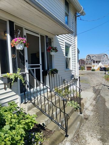 19 Brinsley St, Quincy, MA 02169