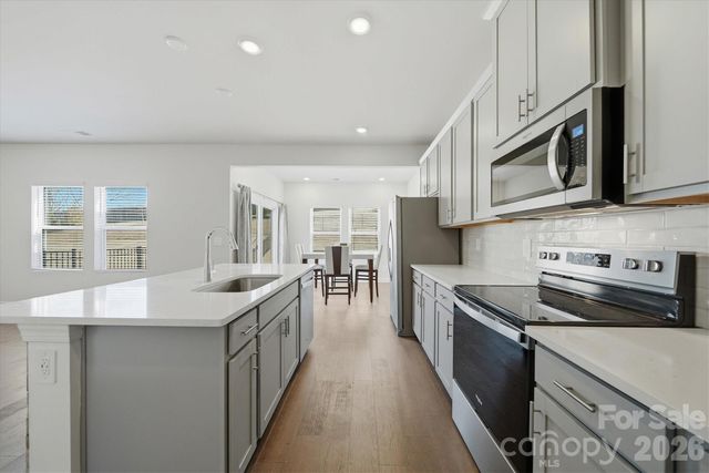 1302 31st Street NE, Conover, NC 28613