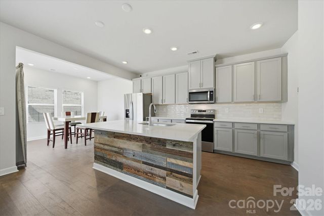 1302 31st Street NE, Conover, NC 28613