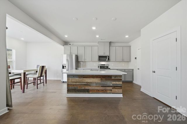 1302 31st Street NE, Conover, NC 28613