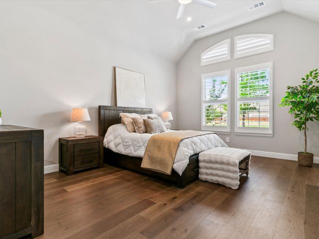12767 Royal Oaks Lane, Farmers Branch, TX 75234