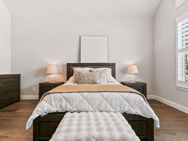 12767 Royal Oaks Lane, Farmers Branch, TX 75234