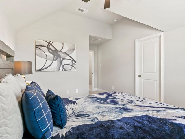 12767 Royal Oaks Lane, Farmers Branch, TX 75234