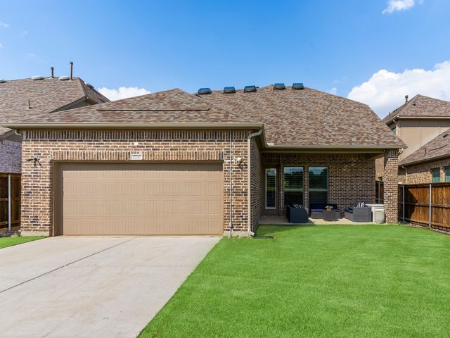 12767 Royal Oaks Lane, Farmers Branch, TX 75234